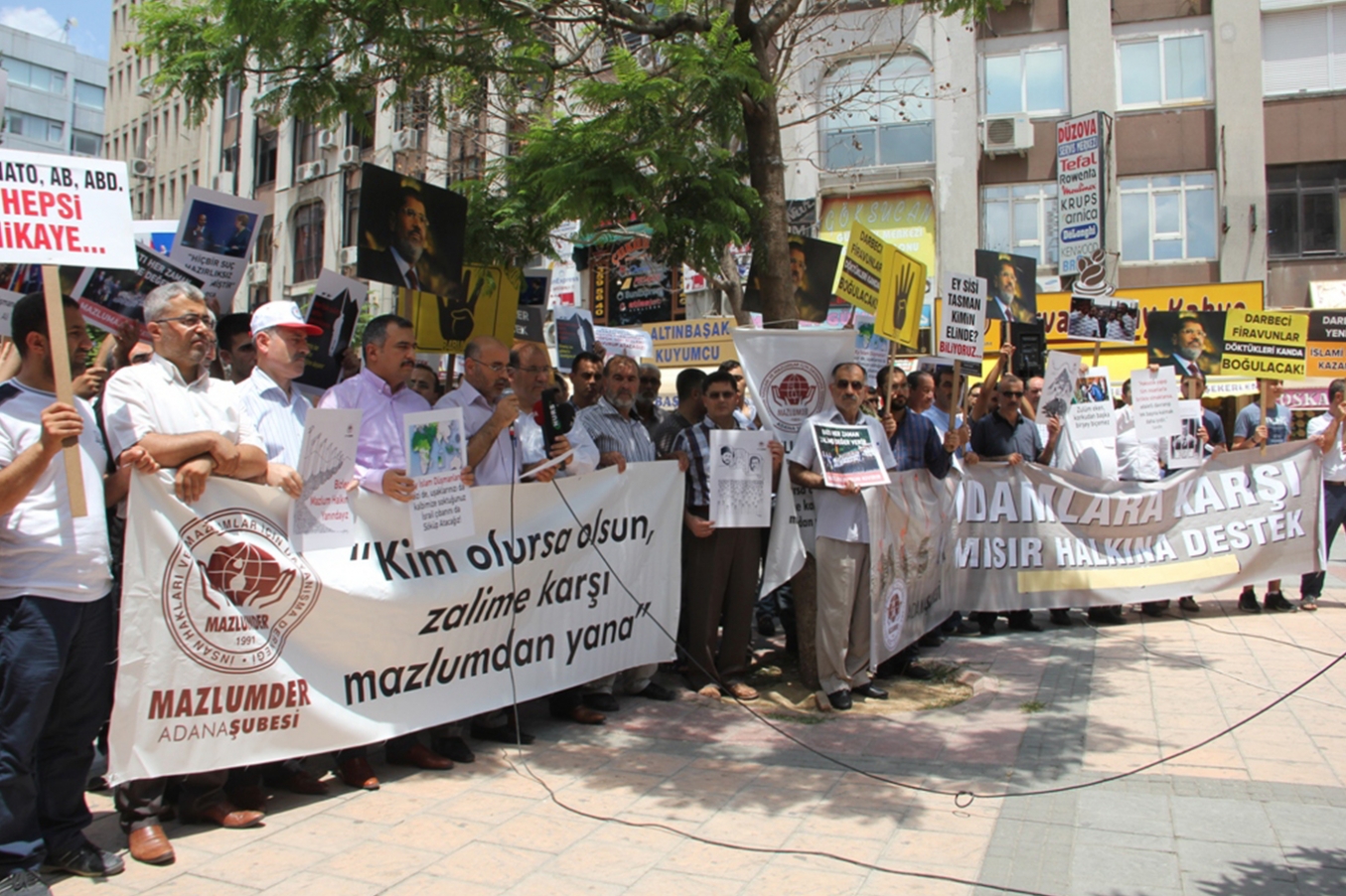 Mısır’daki idam kararları Adana’da protesto edildi